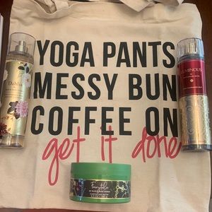 Bath and body work tote set